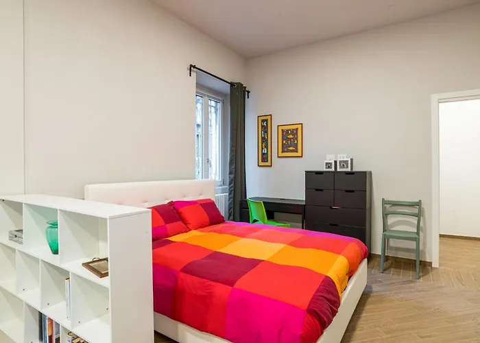 Guesthost - Al Civico 4 - Comfy Studio-flat * Lecco